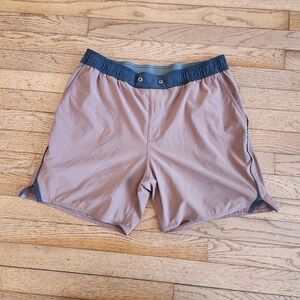 Mens vuori Shorts Size Large